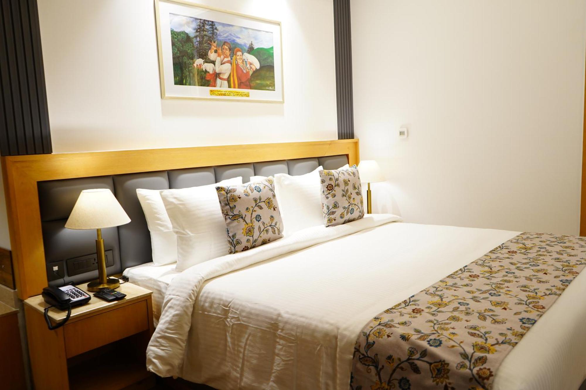 Welcomheritage Natraj, Mcleod Ganj Buitenkant foto