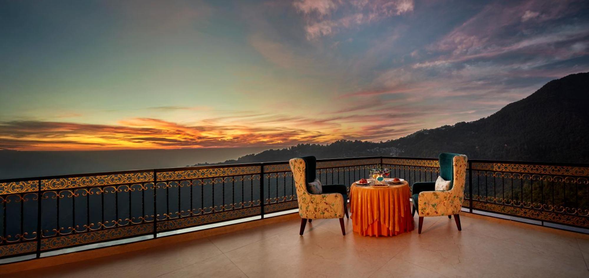 Welcomheritage Natraj, Mcleod Ganj Buitenkant foto